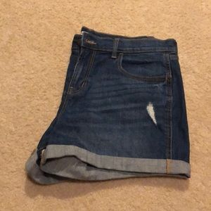 old navy boyfriend distressed shorts